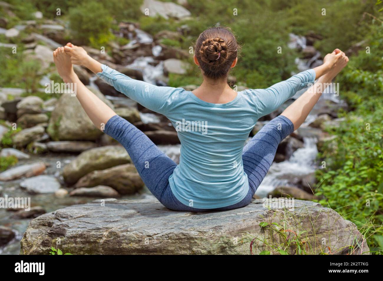 30,400+ Yoga Accessories Stock Photos, Pictures & Royalty-Free Images -  iStock