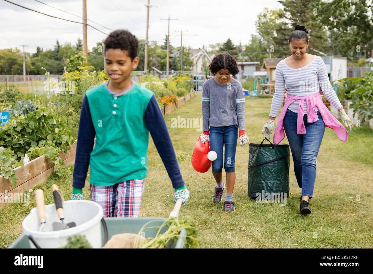 Community garden children hi-res stock photography and images - Alamy