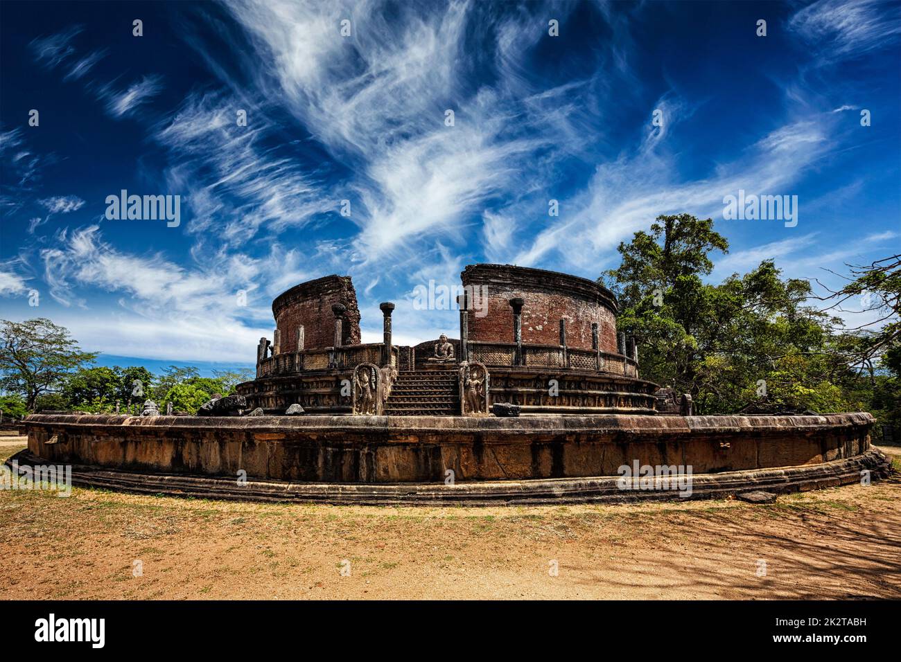 Ancient Vatadage Buddhist stupa, Sri Lanka Stock Photo