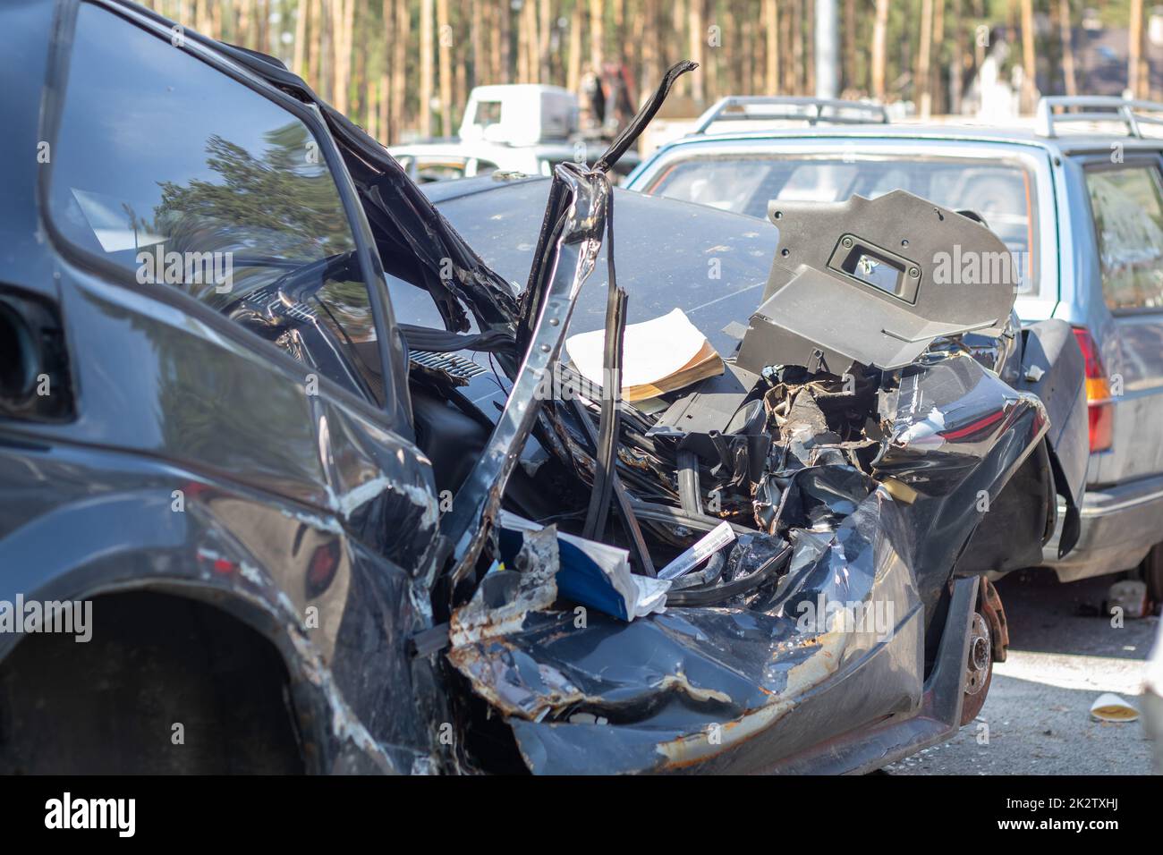 Car body damage hi-res stock photography and images - Alamy