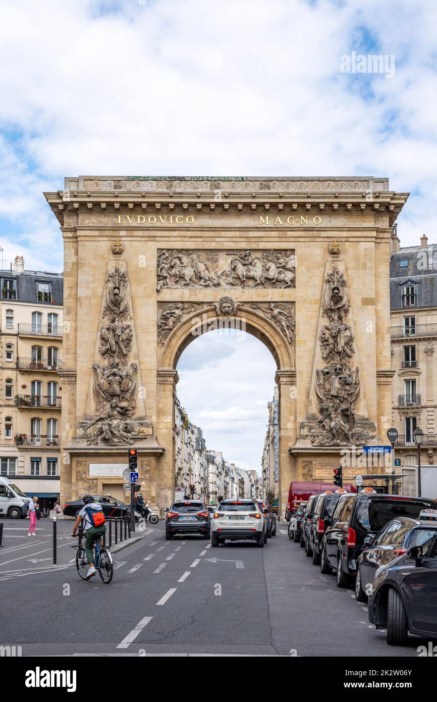 Paris saint denis gate hi-res stock photography and images - Alamy