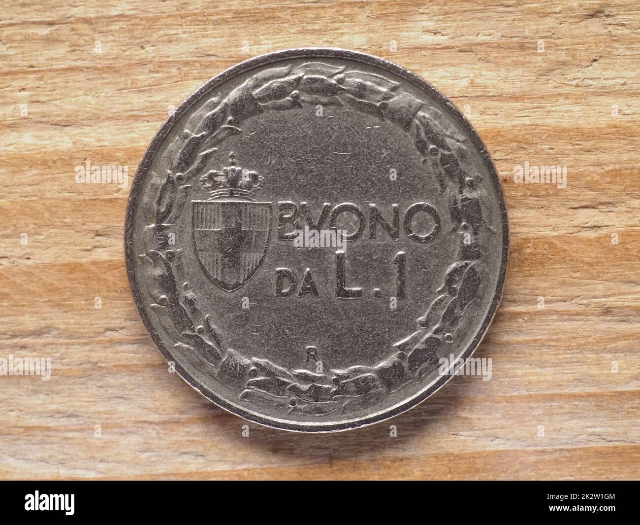 1 lira coin reverse showing coat of arms of savoy currency of italy