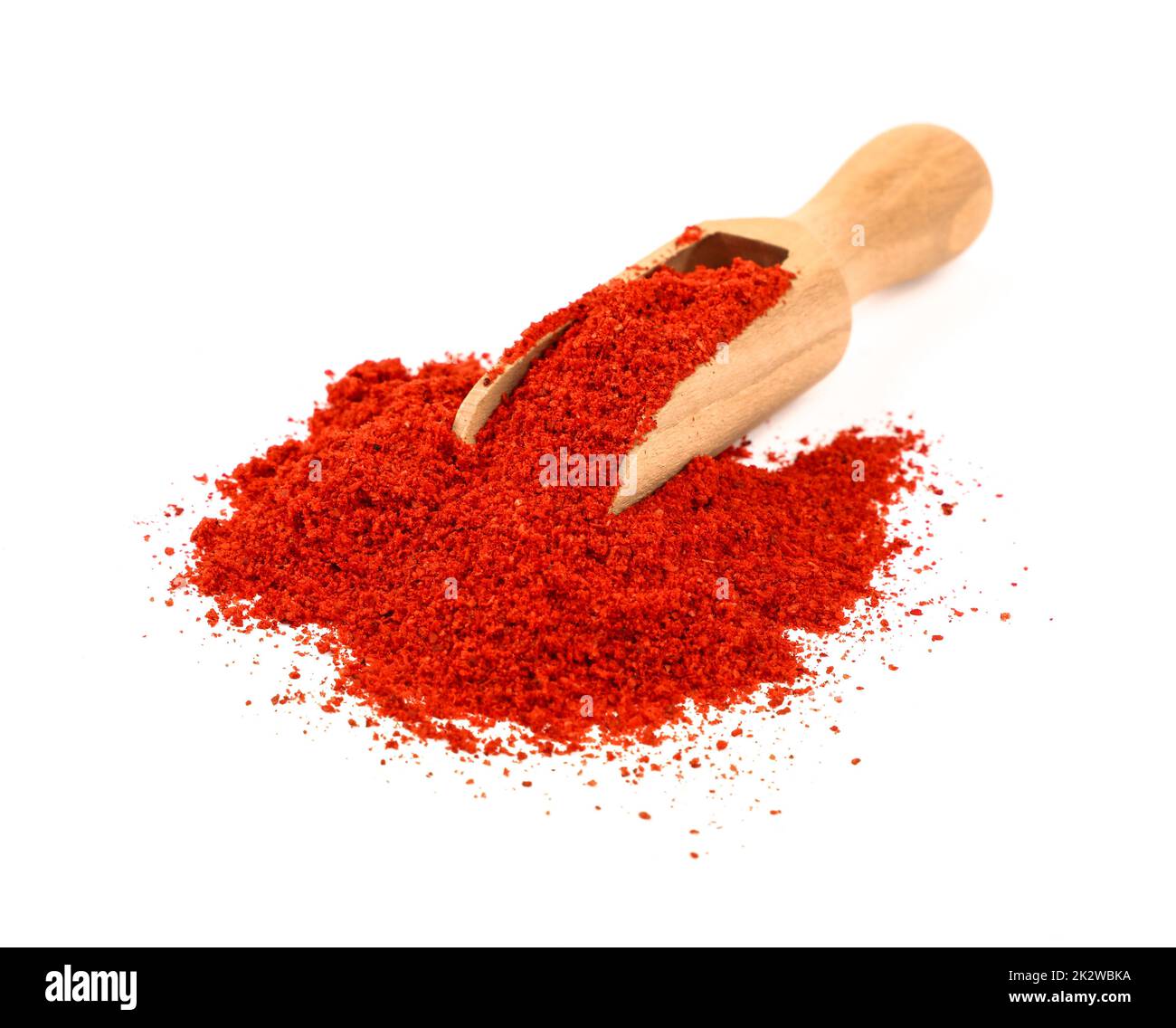 Sprade Round Close up one wooden scoop full of red chili pepper, paprika or sundried ...