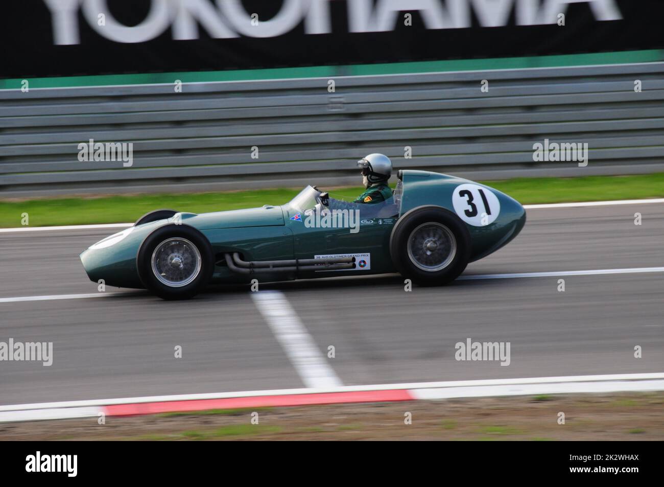 Miniature Tecnomodel Aston Martin DBR4 1959 - Version Presse - Echelle 1:18 - TMD18189A