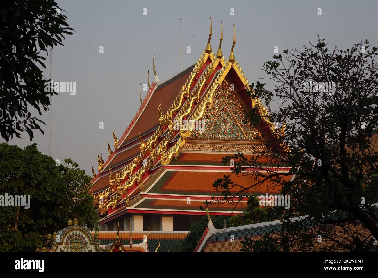 A golden temple in Bangkok, Thailand Stock Photo - Alamy