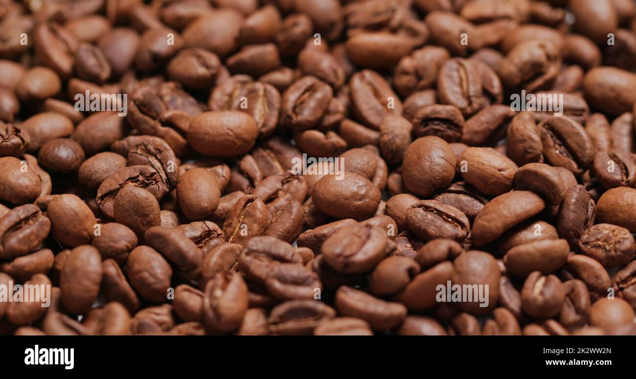 Pile of the Roasted coffee bean Stock Photo - Alamy