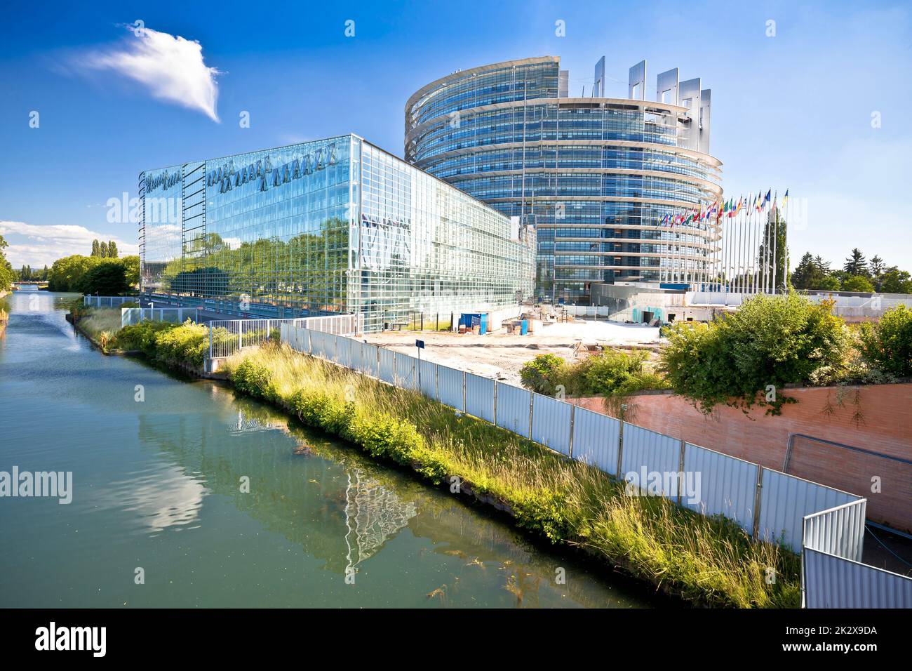 european-parliament-building-in-strasbourg-view-stock-photo-alamy