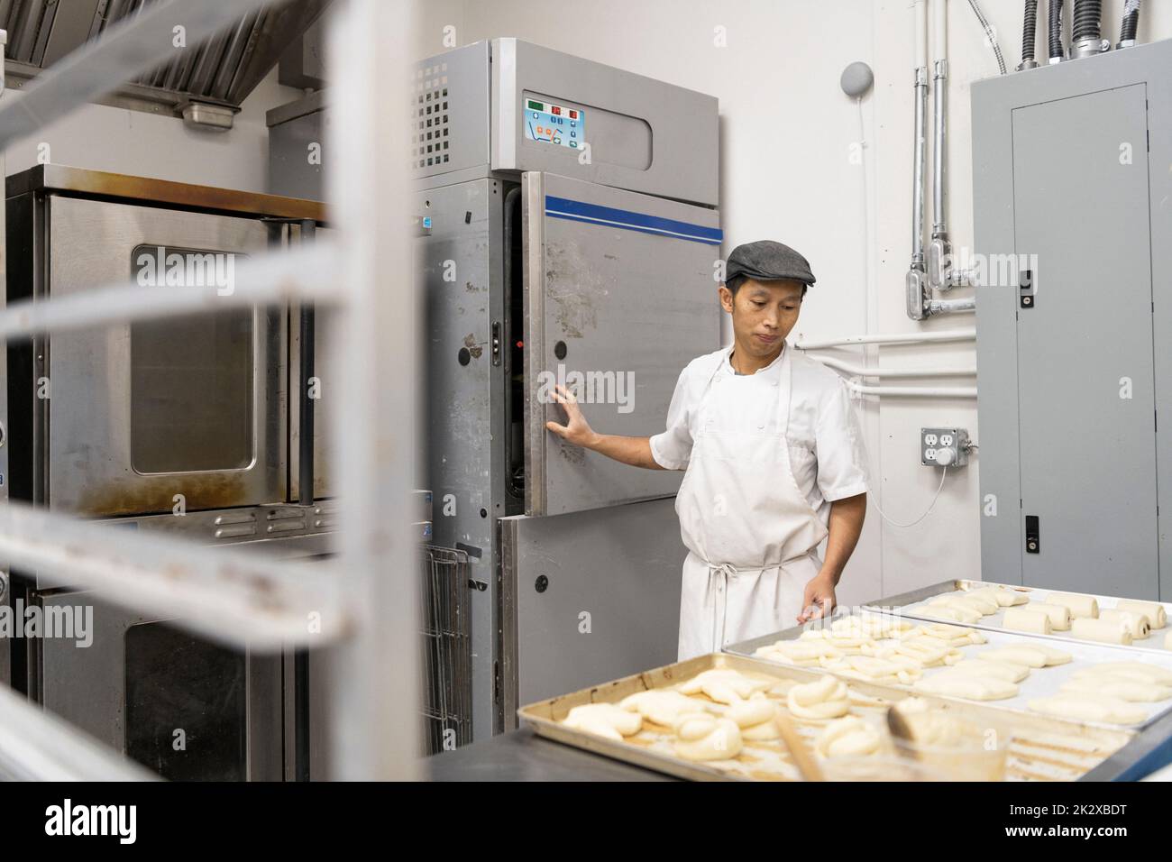 Chefs preparing food in kitchen hires stock photography and images Alamy