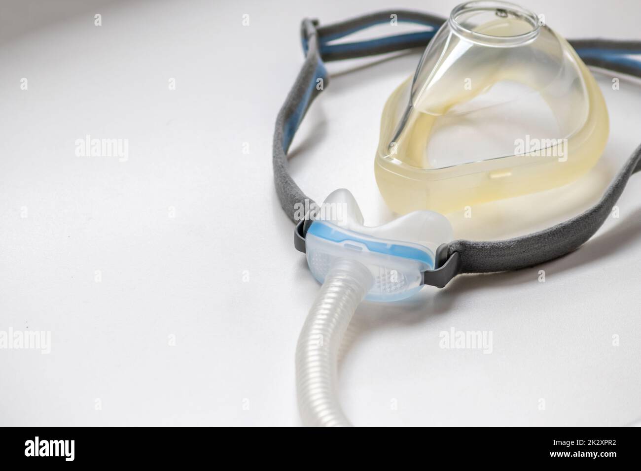 Ventilation mask hi-res stock photography and images - Page 7 - Alamy
