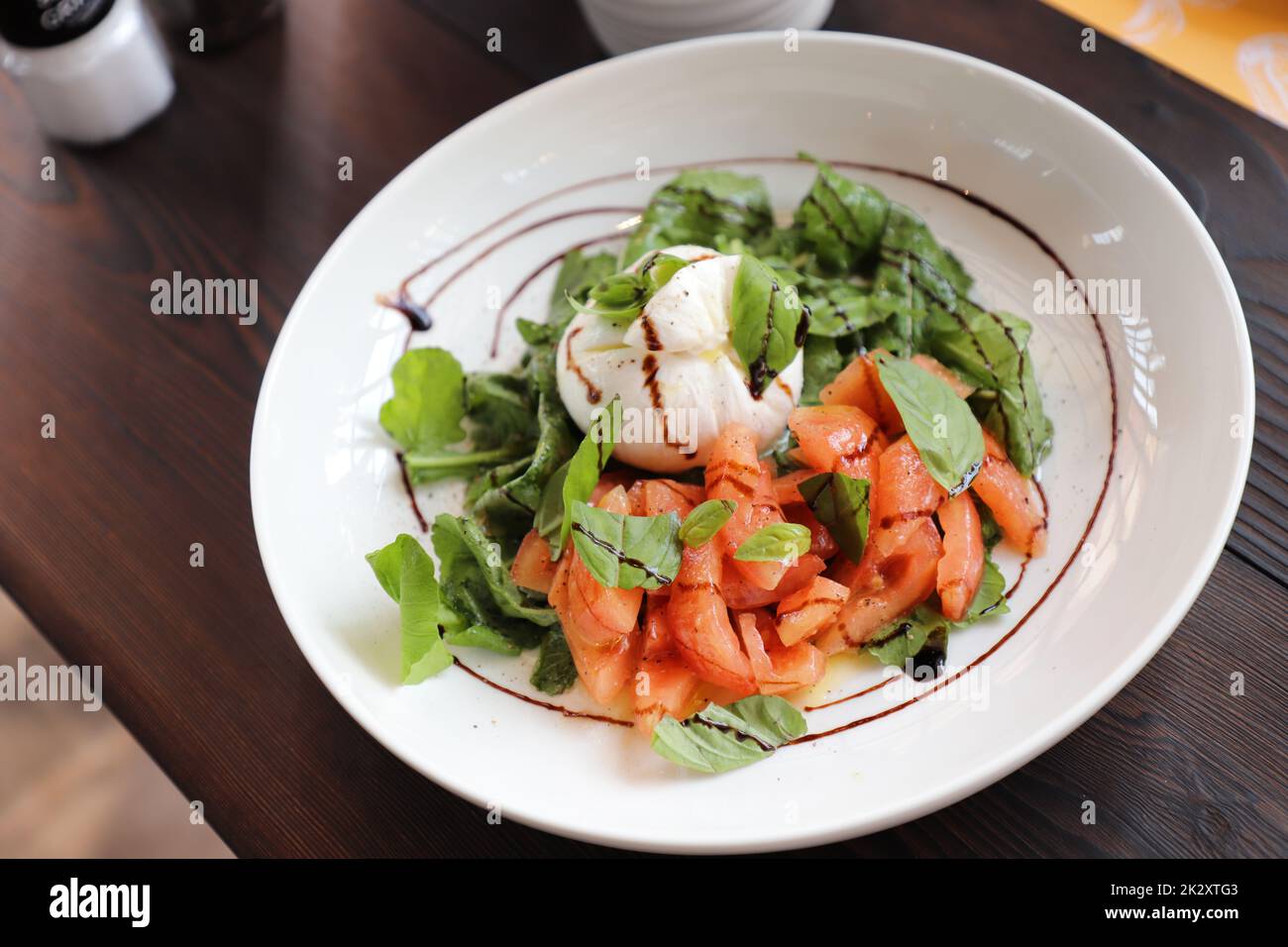 Modern plate hires stock photography and images Alamy