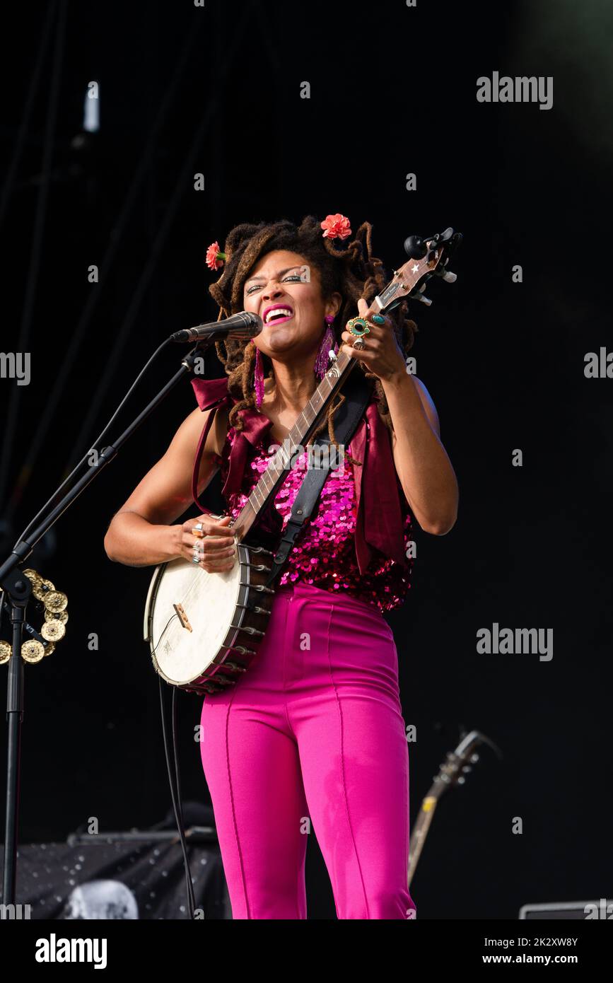 Valerie June plays the Mountain Stage on Day Four of the Green Man