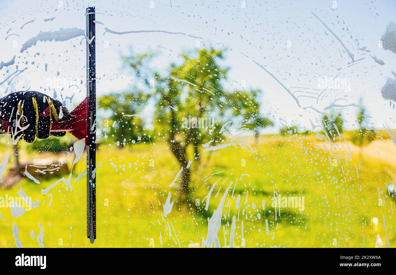 Professionell window cleaning Service Stock Photo - Alamy