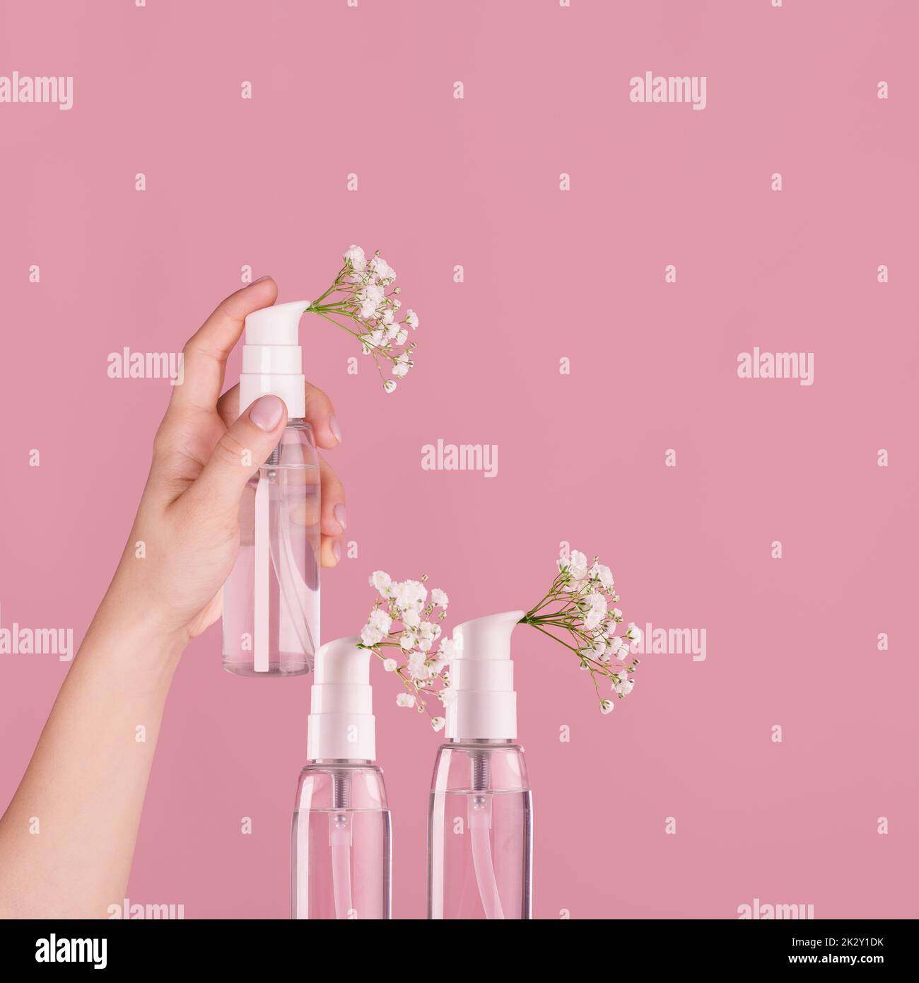 Perfume bottle flowers hires stock photography and images Alamy
