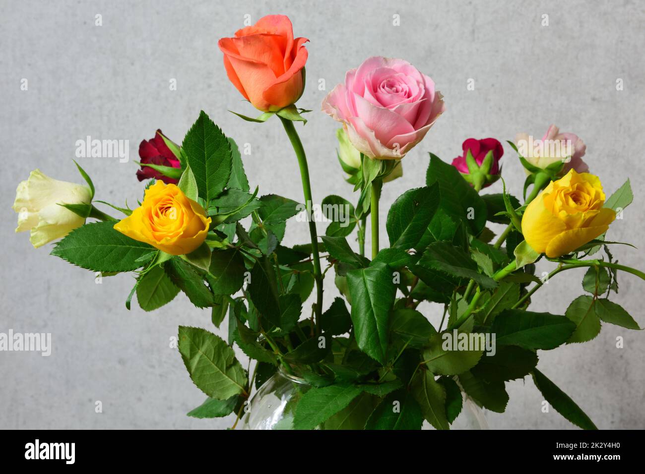 Bouquet of rose flower hi-res stock photography and images - Alamy