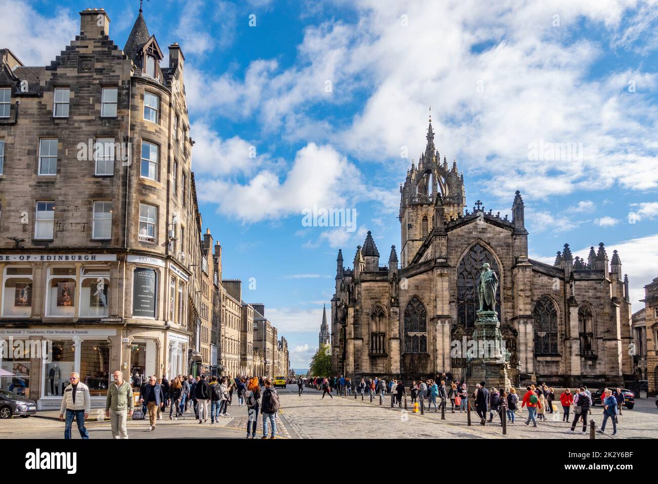View of St Giles Cathedral on the Royal Mile in Edinburgh Old town, Scotland, UK Stock Photo