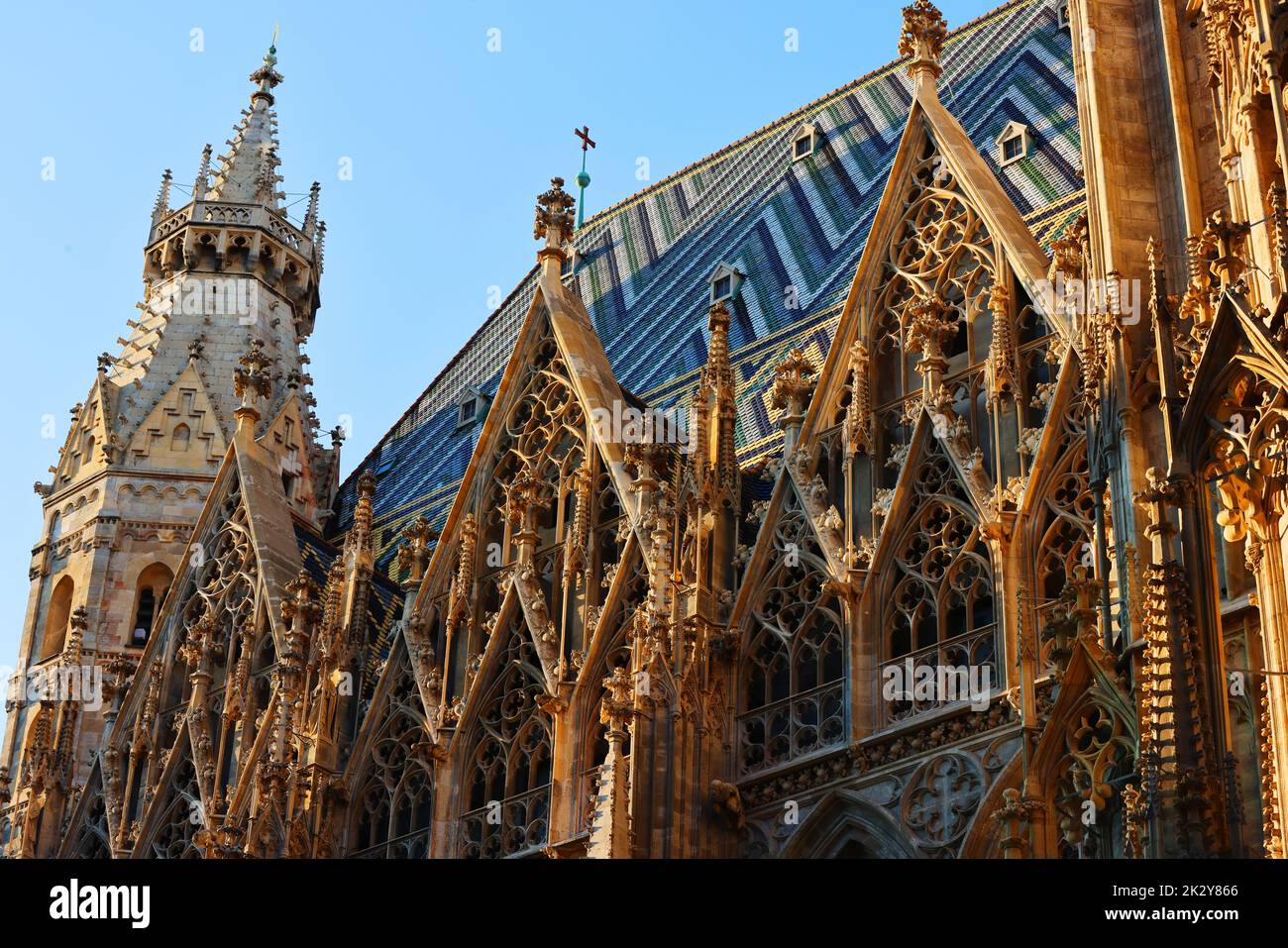 Gotik, Kirche, Figuren, Österreich, Wien Kirche, Wien Dom, Stephansdom, er ist das Wahrzeichen von Wien Stock Photo