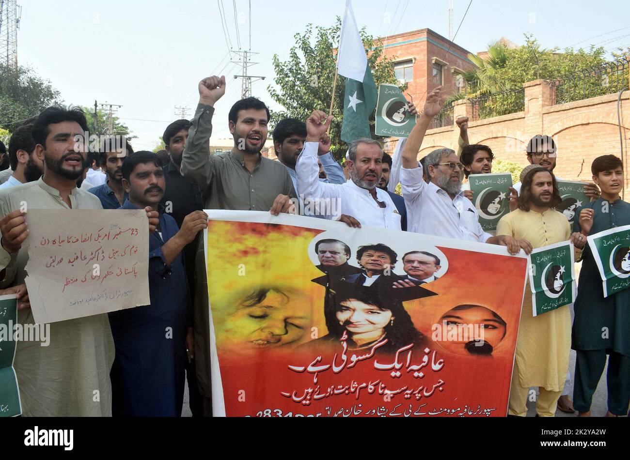 Pakistan Afi Hyderabad, Pakistan. 23rd Sep, 2022. Members of Supporter Afia Movement ...
