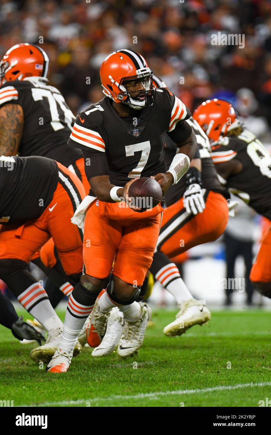 JACOBY BRISSETT 8X10 PHOTO CLEVELAND BROWNS PICTURE