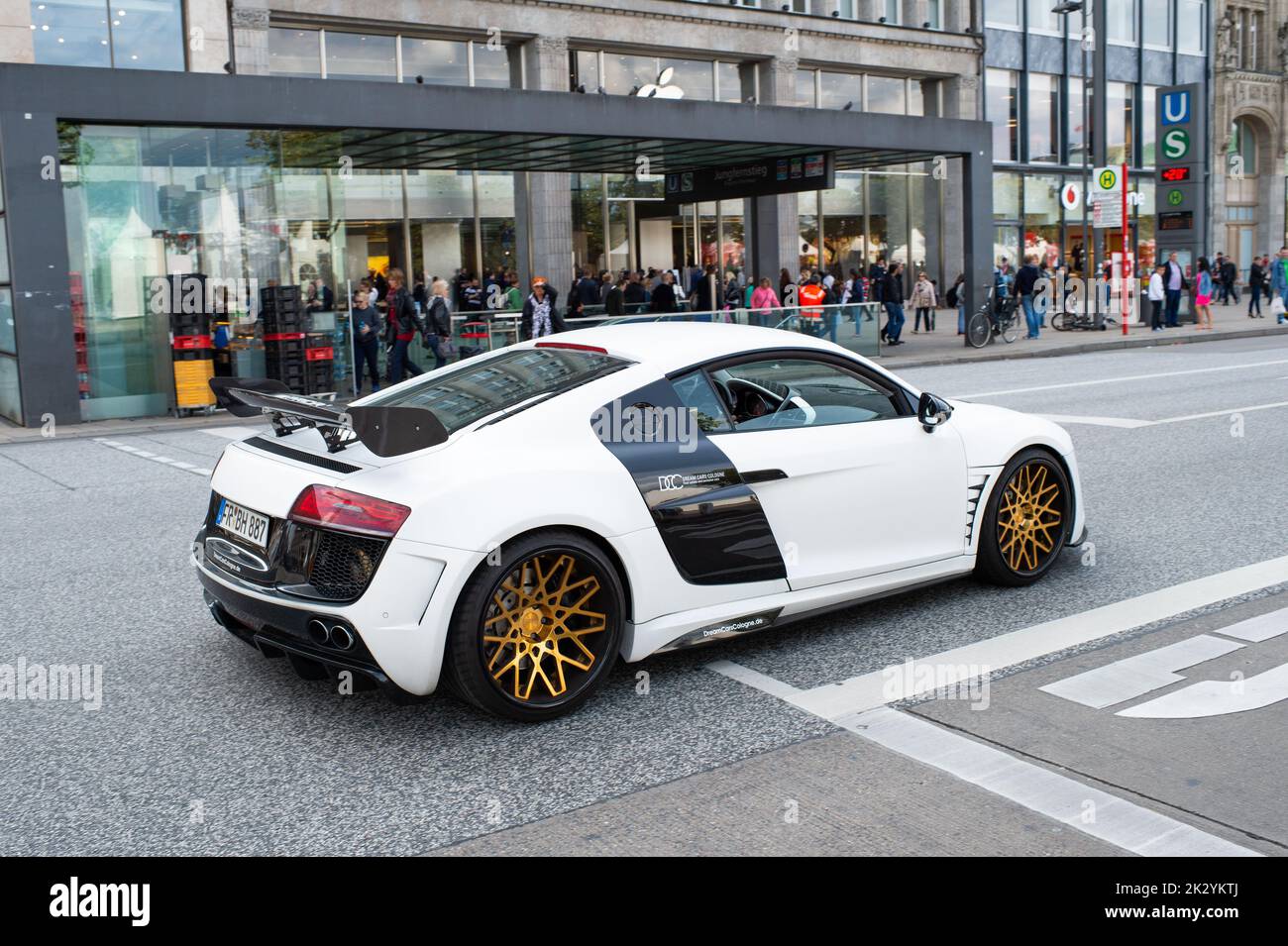 Seattle, Washington, USA - August 21, 2014: sport car audi r8 prior ...