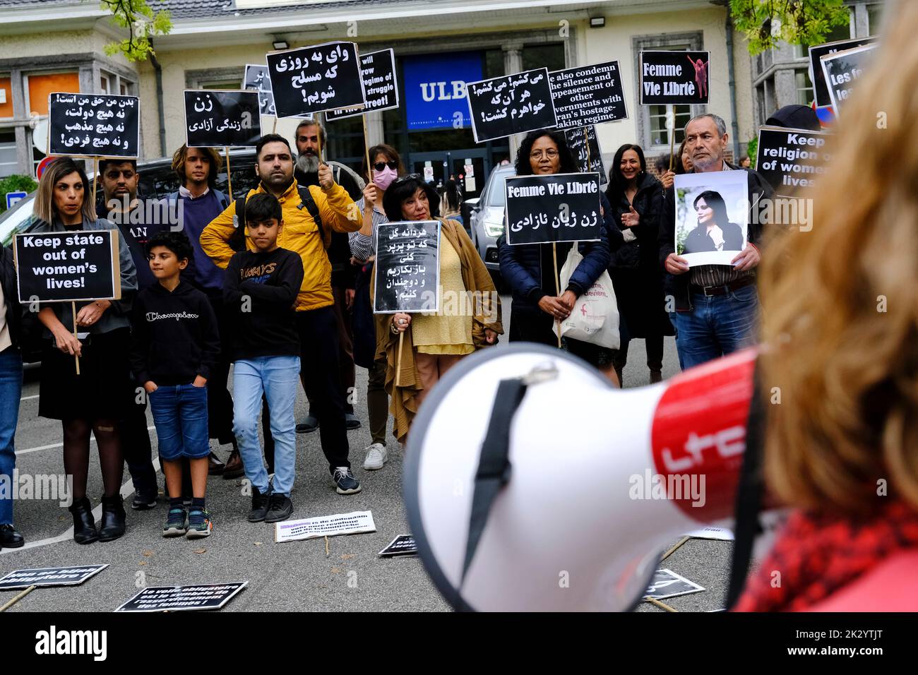 Brussels, Belgium. 23rd Sep, 2022. Protestors take part during a ...