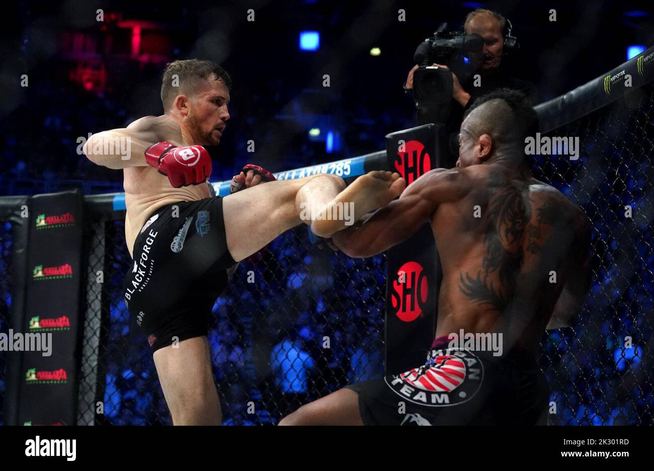 Brian Moore (left) and Arivaldo Lima da Silva in action during their Bantamweight bout during Bellator 385 at the 3 Arena, Dublin. Picture date: Friday September 23, 2022. Stock Photo