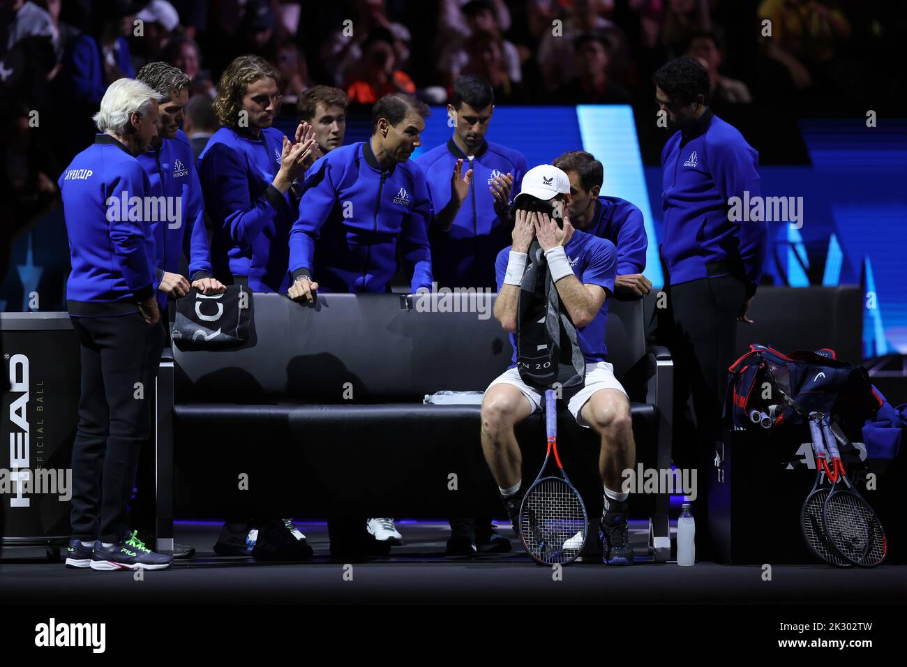 London, UK. 23rd Sep, 2022. 23rd September 2022; O2, London England: Laver Cup international tennis tournament: Team Europe speak to Andy Murray after he looses the second set oAlex De Minaur of Team World Credit: Action Plus Sports Images/Alamy Live News Stock Photo