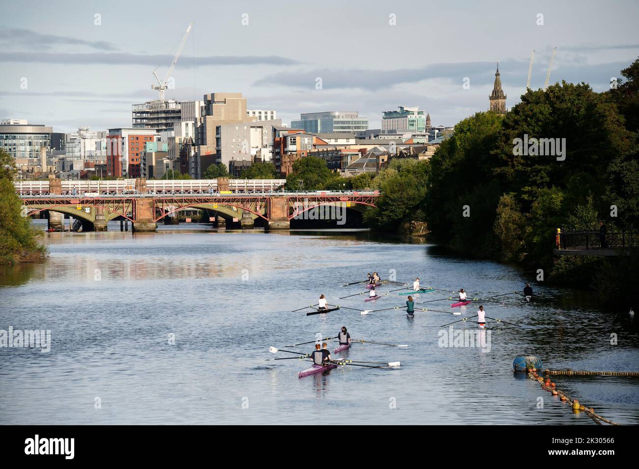 Members from the Boating club at Glasgow Green in canoes Stock Photo