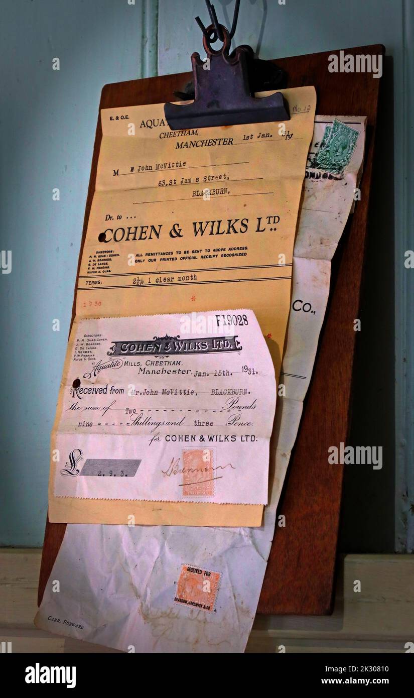 Pre-digital offices Old Cohen & Wilks Ltd receipts and invoices from Manchester, illustrating manual paper-based accounting and administrative systems Stock Photo
