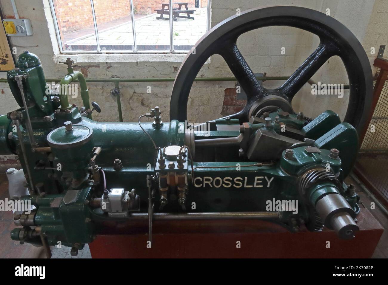 Crossley Power Hall engine, for driving boats, at National Waterways Museum, South Pier Road, Ellesmere Port, Cheshire, England, UK, CH65 4FW Stock Photo