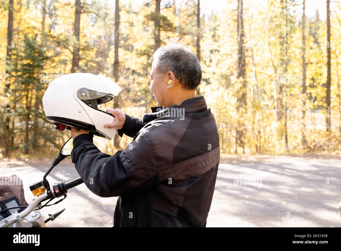 Helmet motorbike man hi-res stock photography and images - Alamy