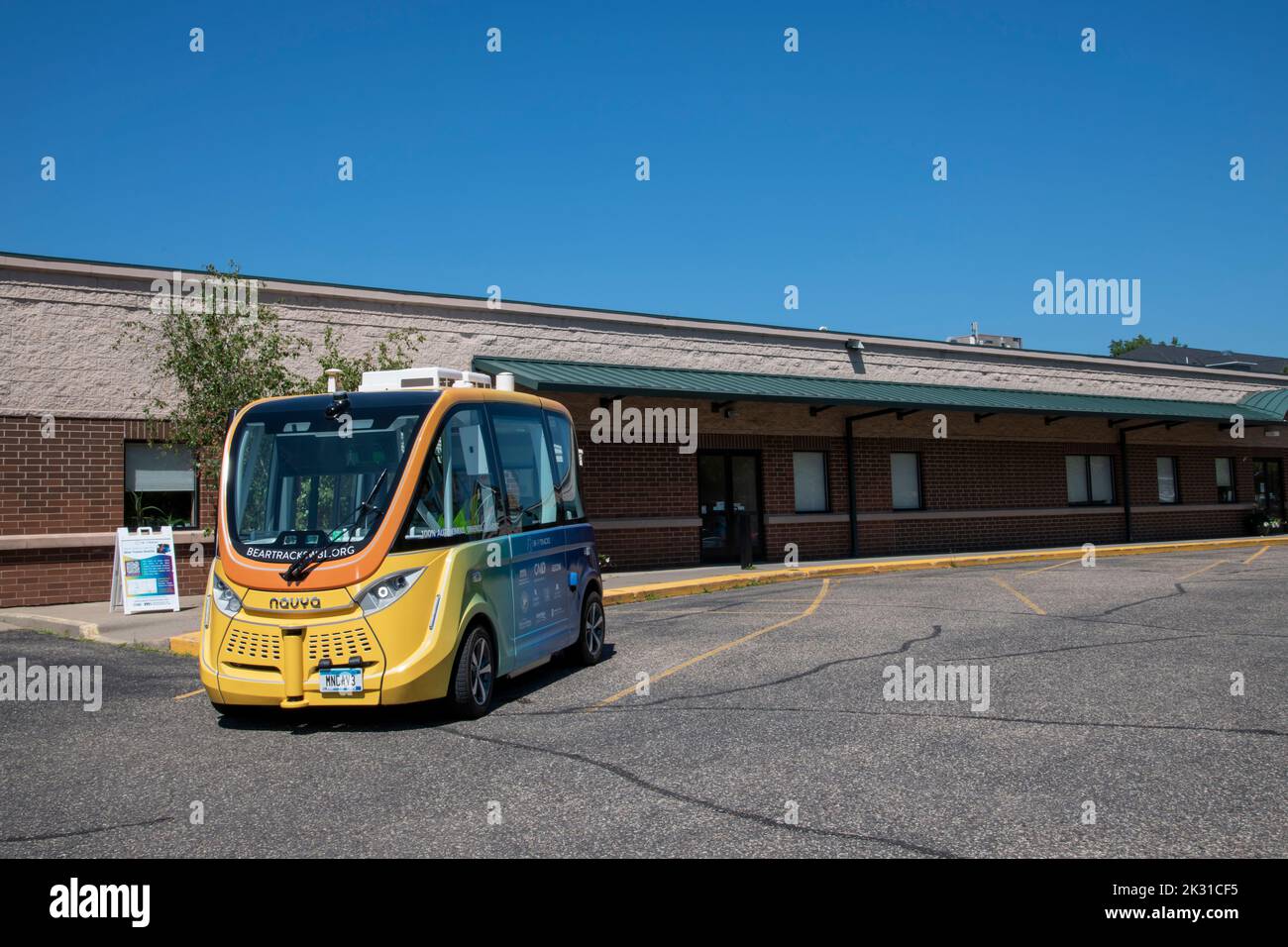 White Bear Lake, Minnesota. August 9 2022. A self-driving low speed multi-passenger electric shuttle. Bear Tracks is a research and demonstration proj Stock Photo
