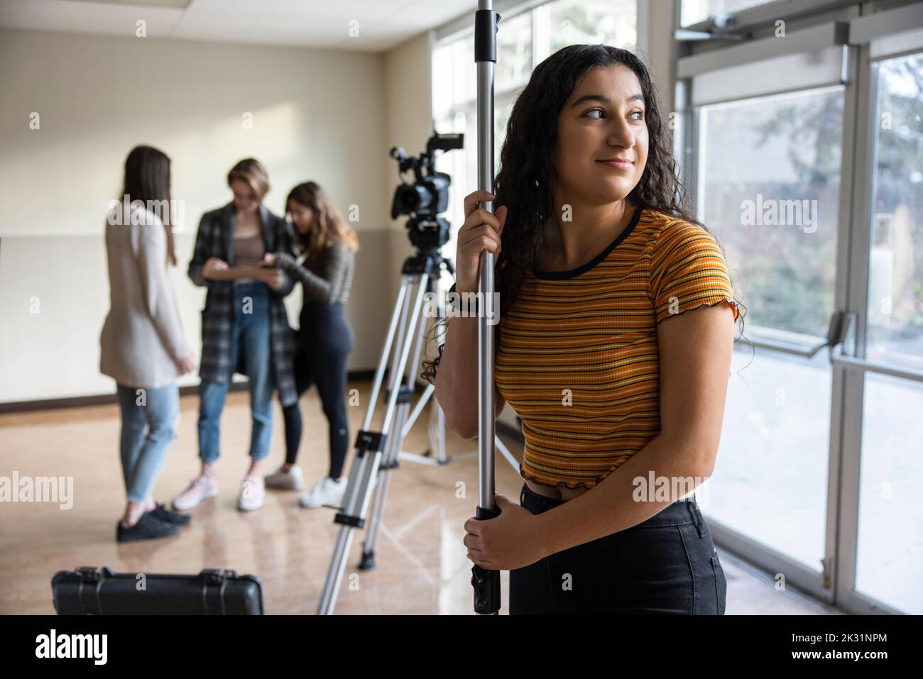 Confident high school girl hi-res stock photography and images - Alamy