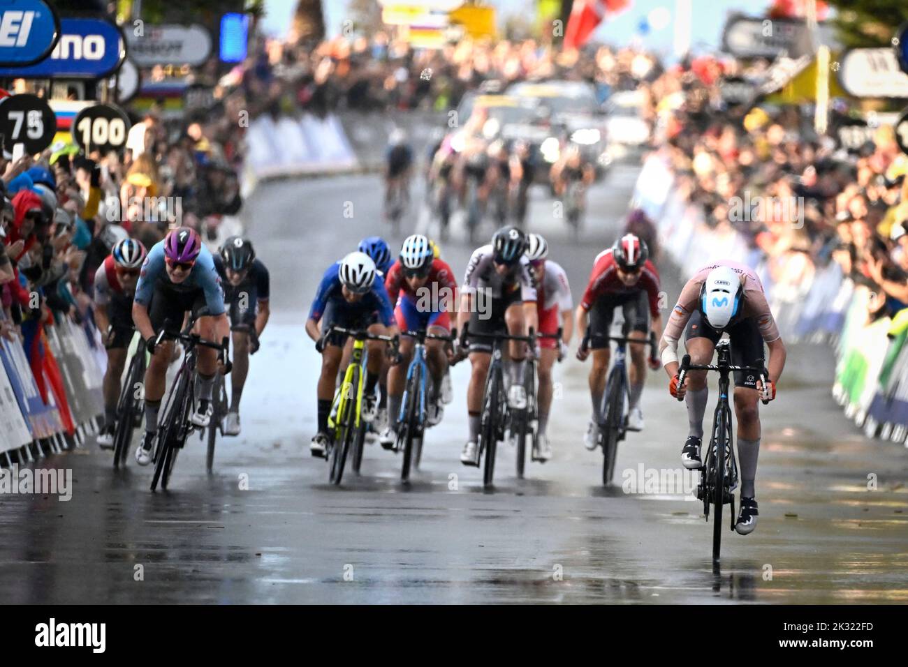 Wollongong, Australia. 24th Sep, 2022. Belgian Lotte Kopecky (2L