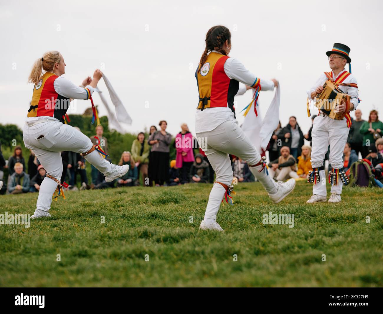 Sunrise morris dancers dancing on the Ladies Parlour green in the Jack in the Green festival May 2022 - West Hill, Hastings East Sussex England UK Stock Photo