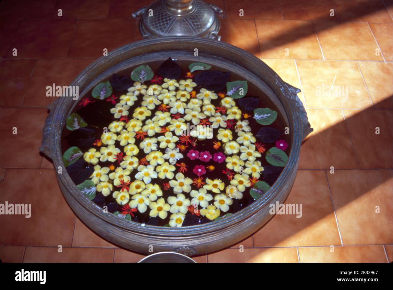 Flower Rangoli in Water Pot Stock Photo Alamy