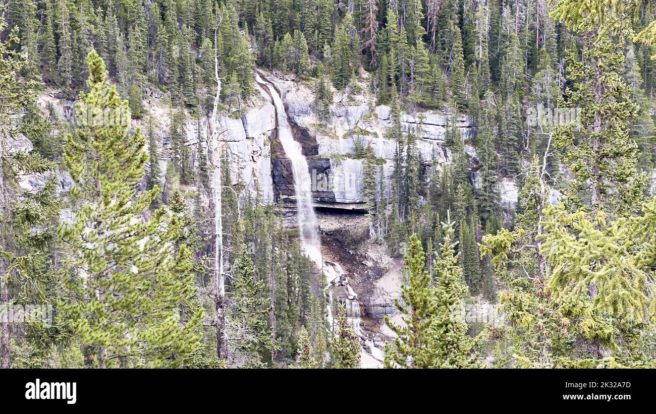 A scenic view of Bridal Veil Falls in Banff National Park in Alberta, Canada Stock Photo Alamy