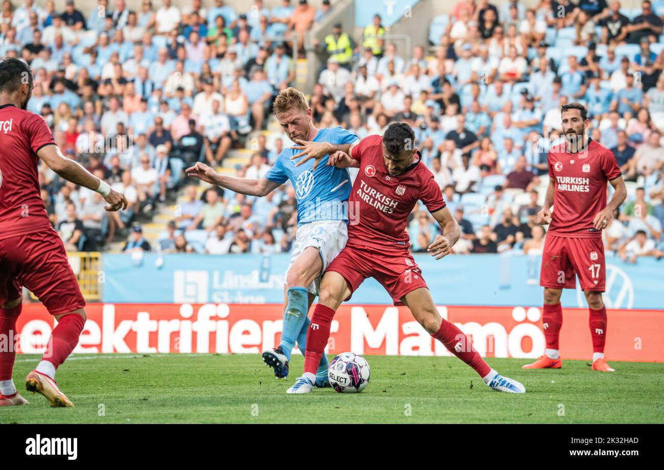 Malmoe, Sweden. 18th, August 2022. Anders Christiansen (10) of Malmö FF seen during the UEFA Europa League qualification match between Malmö FF and Sivasspor at Eleda Stadion in Malmö. (Photo credit: Gonzales Photo - Joe Miller). Stock Photo