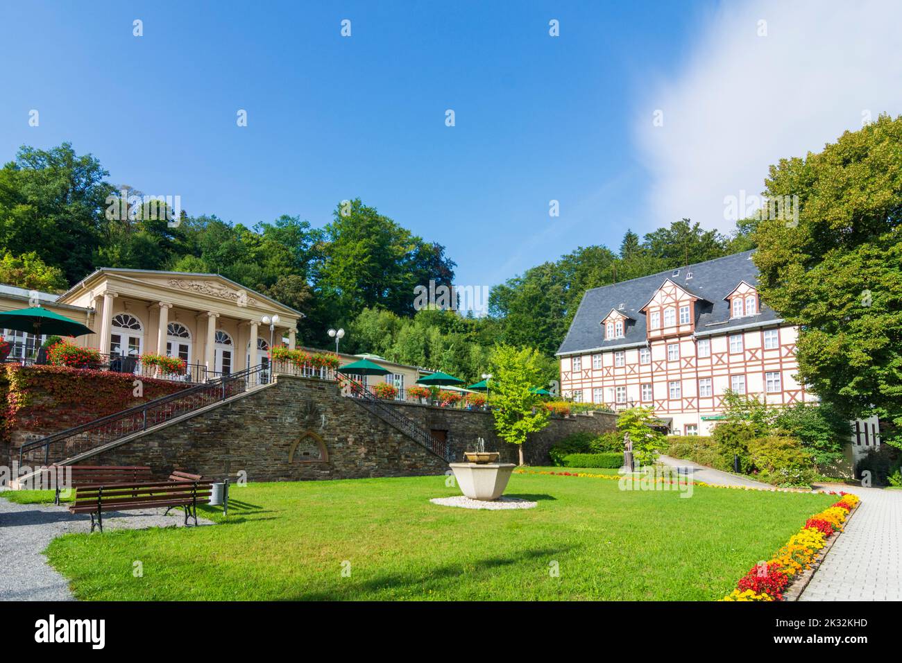 Thermalbad Wiesenbad: spa with Wandelhalle (foyer house), cafe in Erzgebirge, Ore Mountains, Sachsen, Saxony, Germany Stock Photo