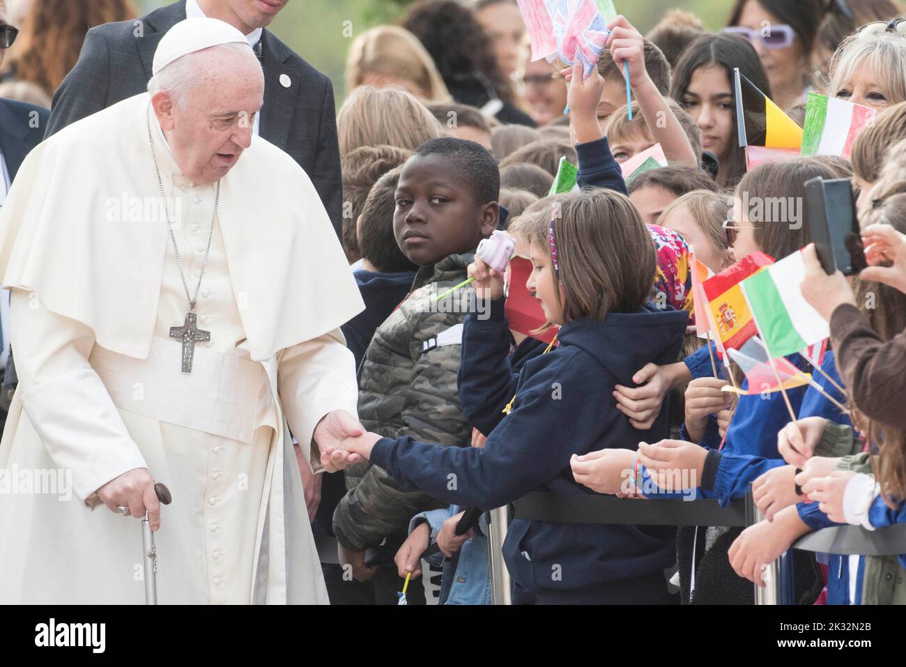 Assisi, Italy. 24th Sep, 2022. Italy, Assisi, Vatican, 22/09/24 Pope Francis meets with youth as he arrives to attend the Economy of Francesco (EoF) event on September 24, 2022 in Assisi, central Italy. EoF is a process called for by the Pope to lay foundations for a new economy.Photograph by Andrea Colarieti /Catholic Press Photo. RESTRICTED TO EDITORIAL USE - NO MARKETING - NO ADVERTISING CAMPAIGNS Credit: Independent Photo Agency/Alamy Live News Stock Photo