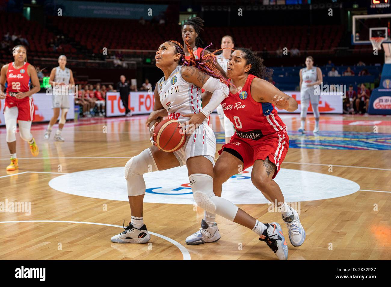 Sydney, Australia. 24th Sep, 2022. Maxuella Lisowa Mbaka (31 Belgium) drives to the basket defended by Jennifer O'Neill (0 Puerto Rico) during the FIBA Womens World Cup 2022 game between Puerto Rico and Belgium at the Sydney Superdome in Sydney, Australia. (Foto: Noe Llamas/Sports Press Photo/C - ONE HOUR DEADLINE - ONLY ACTIVATE FTP IF IMAGES LESS THAN ONE HOUR OLD - Alamy) Credit: SPP Sport Press Photo. /Alamy Live News Stock Photo
