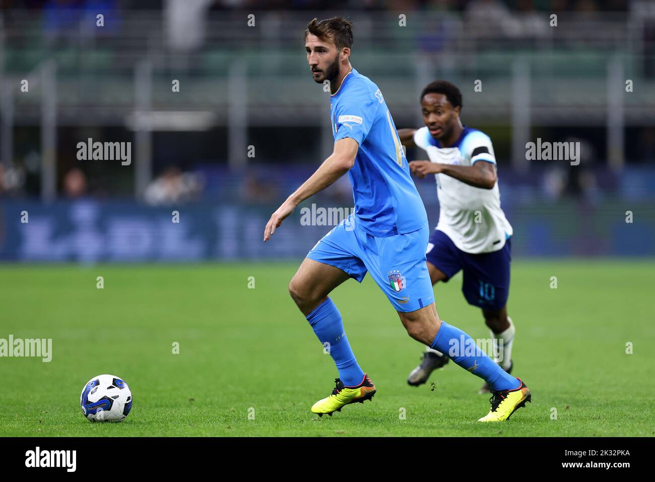 Milan, Italy. 23rd Sep, 2022. Bryan Cristante of Italy controls the ball during the UEFA Nations League League A Group 3 match between Italy and England at San Siro on September 23, 2022 in Milan, Italy. Credit: Marco Canoniero/Alamy Live News Stock Photo