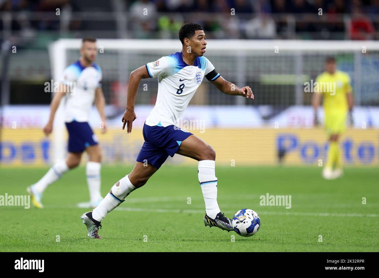 Milan, Italy. 23rd Sep, 2022. Jude Bellingham of England in action during the Uefa Nations League Group 3 football match between Italy and England at San Siro on September 23, 2022 in Milan, Italy. Credit: Marco Canoniero/Alamy Live News Stock Photo