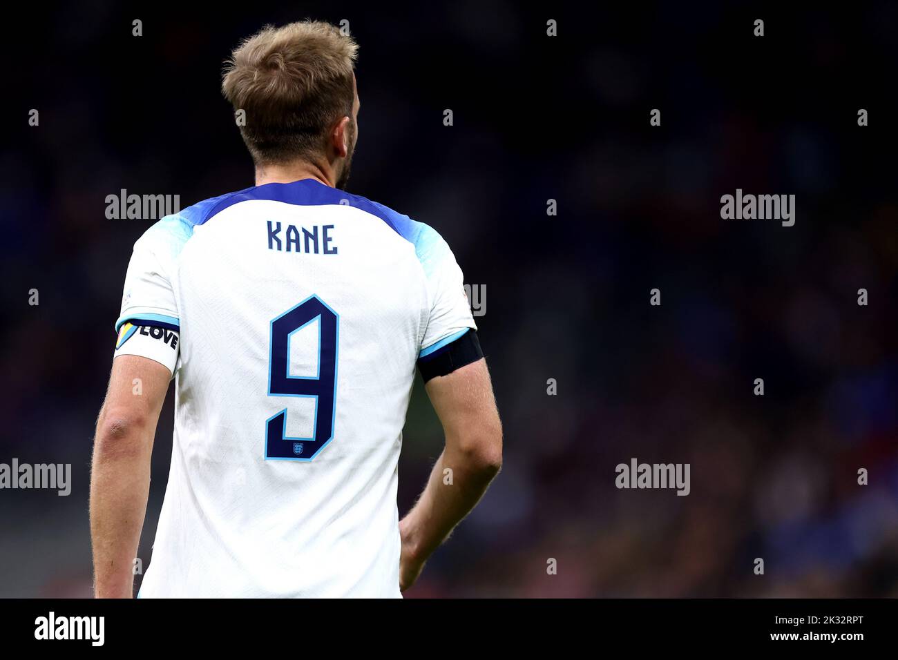 Milan, Italy. 23rd Sep, 2022. Harry Kane of England looks on during the Uefa Nations League Group 3 football match between Italy and England at San Siro on September 23, 2022 in Milan, Italy. Credit: Marco Canoniero/Alamy Live News Stock Photo