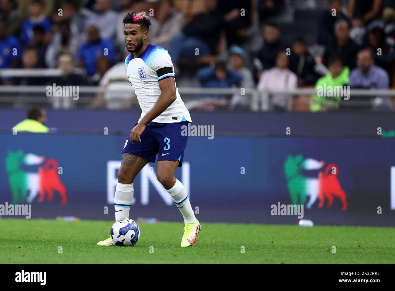 Milan, Italy. 23rd Sep, 2022. Reece James of England in action during the Uefa Nations League Group 3 football match between Italy and England at San Siro on September 23, 2022 in Milan, Italy. Credit: Marco Canoniero/Alamy Live News Stock Photo