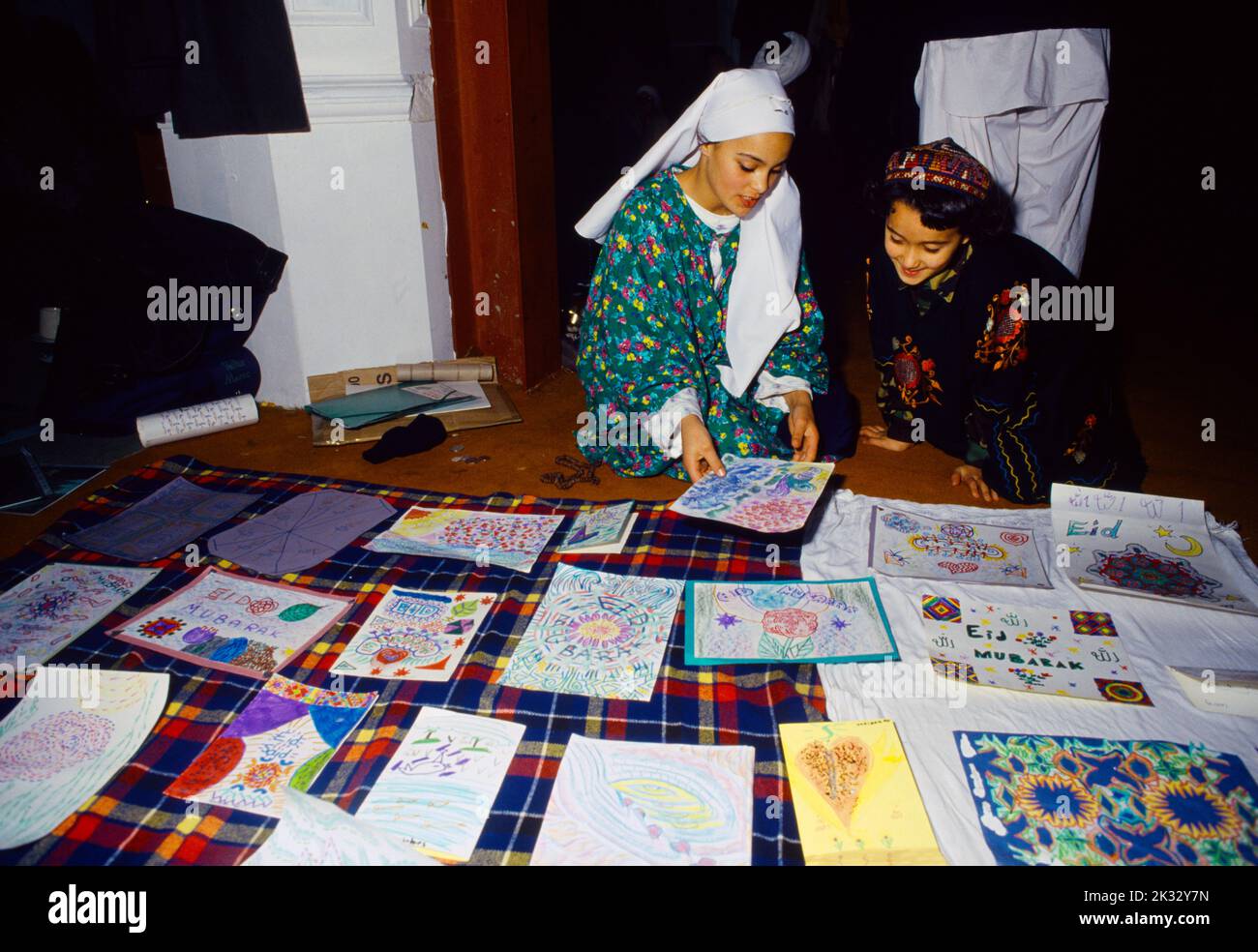 Peckham Mosque London England Children With Home Made Eid Cards Stock Photo