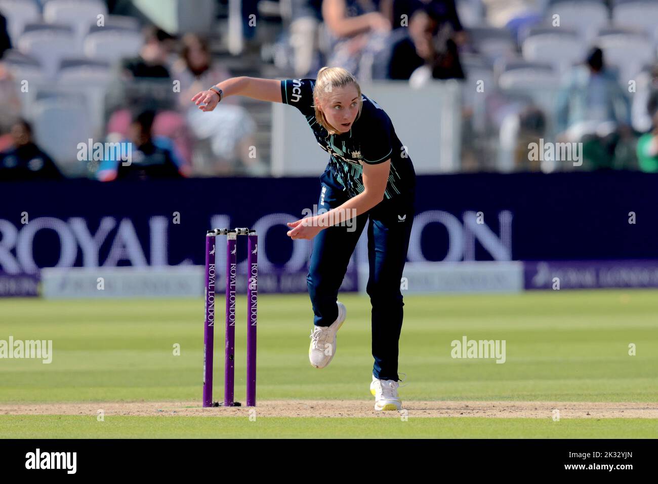 London, UK. 24 September 2022.  England’s Freya Kemp bowling as England women take on India in the 3rd Royal London One Day International at Lords. David Rowe/Alamy Live News. Stock Photo