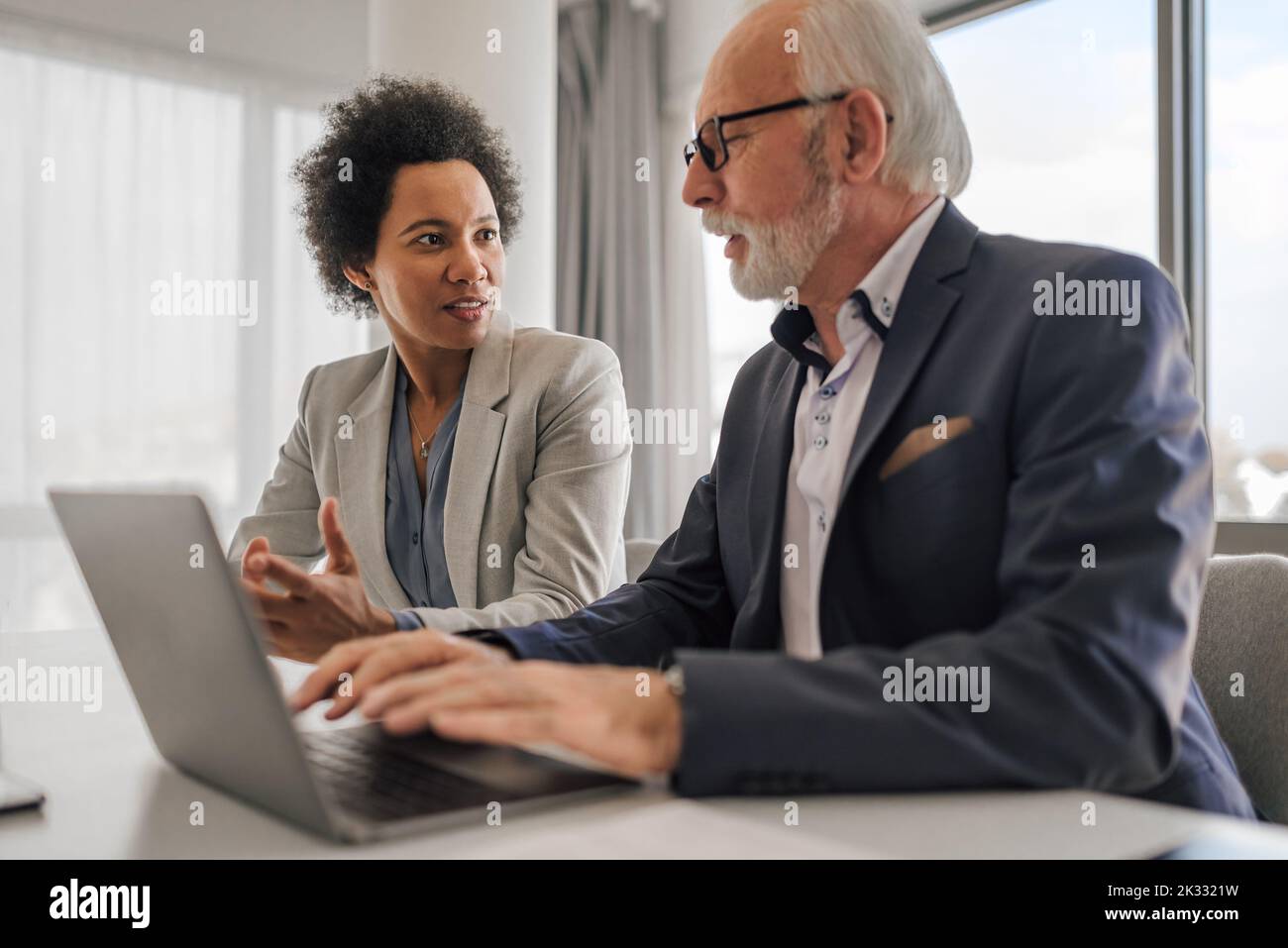 Diverse senior male colleagues hi-res stock photography and images - Alamy