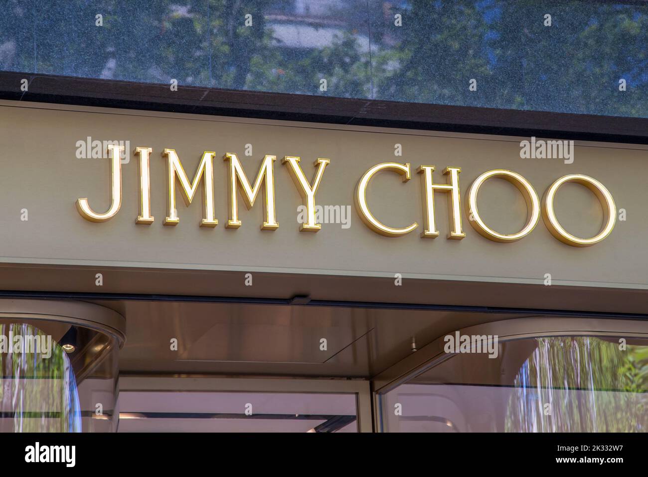 Jimmy Choo store in Barcelona, Spain Stock Photo