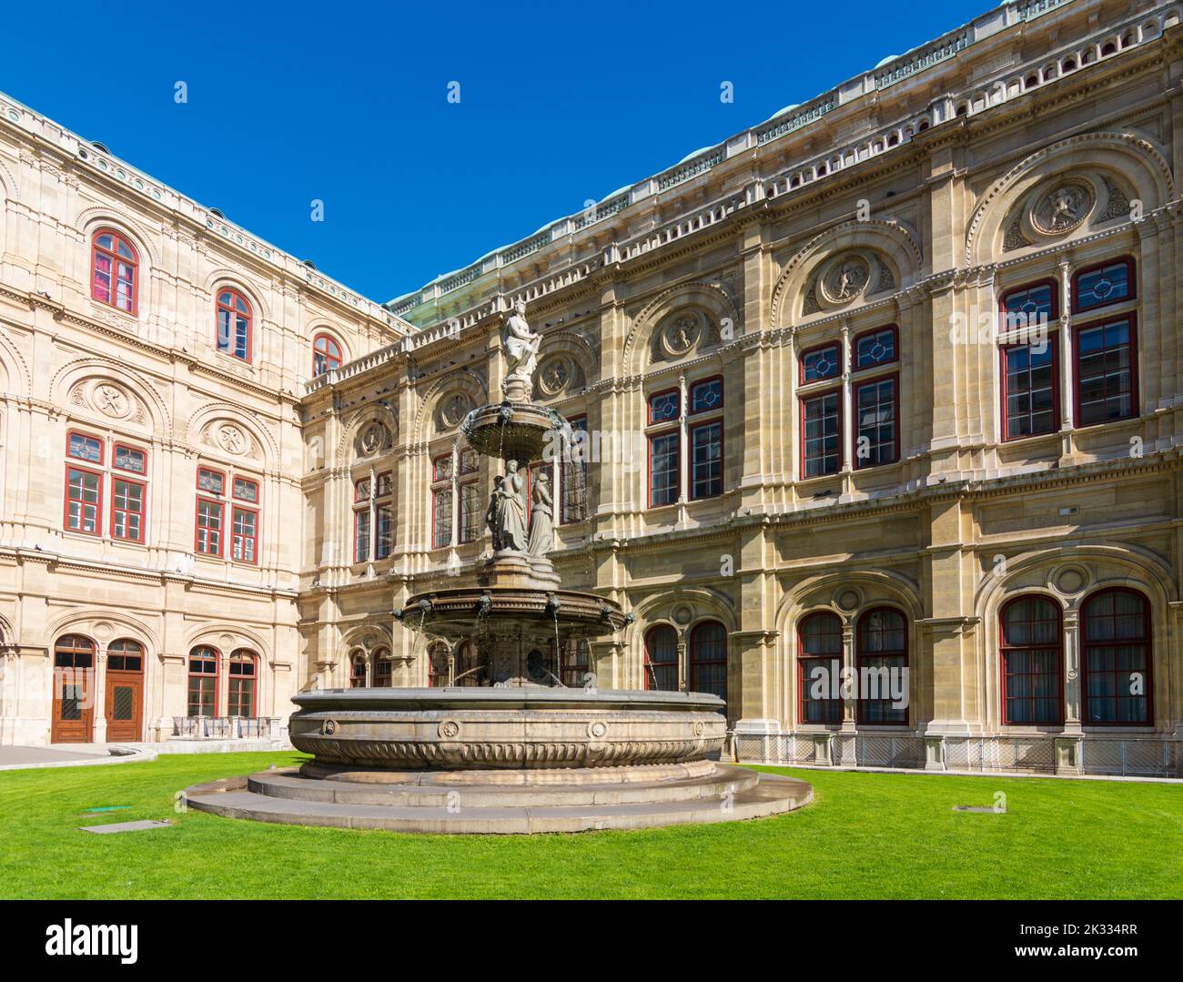 Wien, Vienna: fountain at Staatsoper (opera house) in 01. Old Town, Wien, Austria Stock Photo
