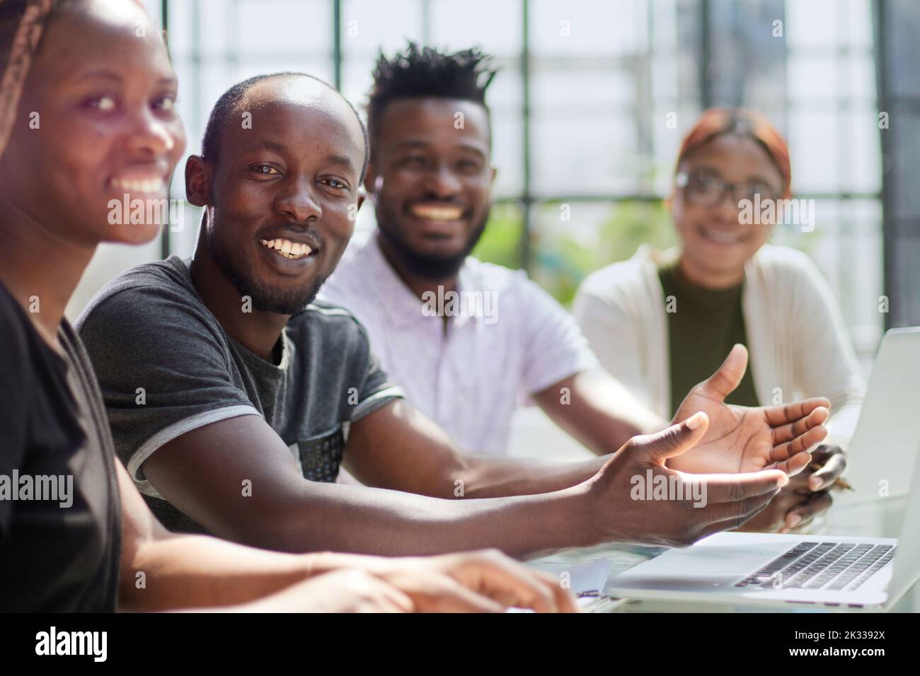 Business team meeting in light hi-res stock photography and images - Alamy